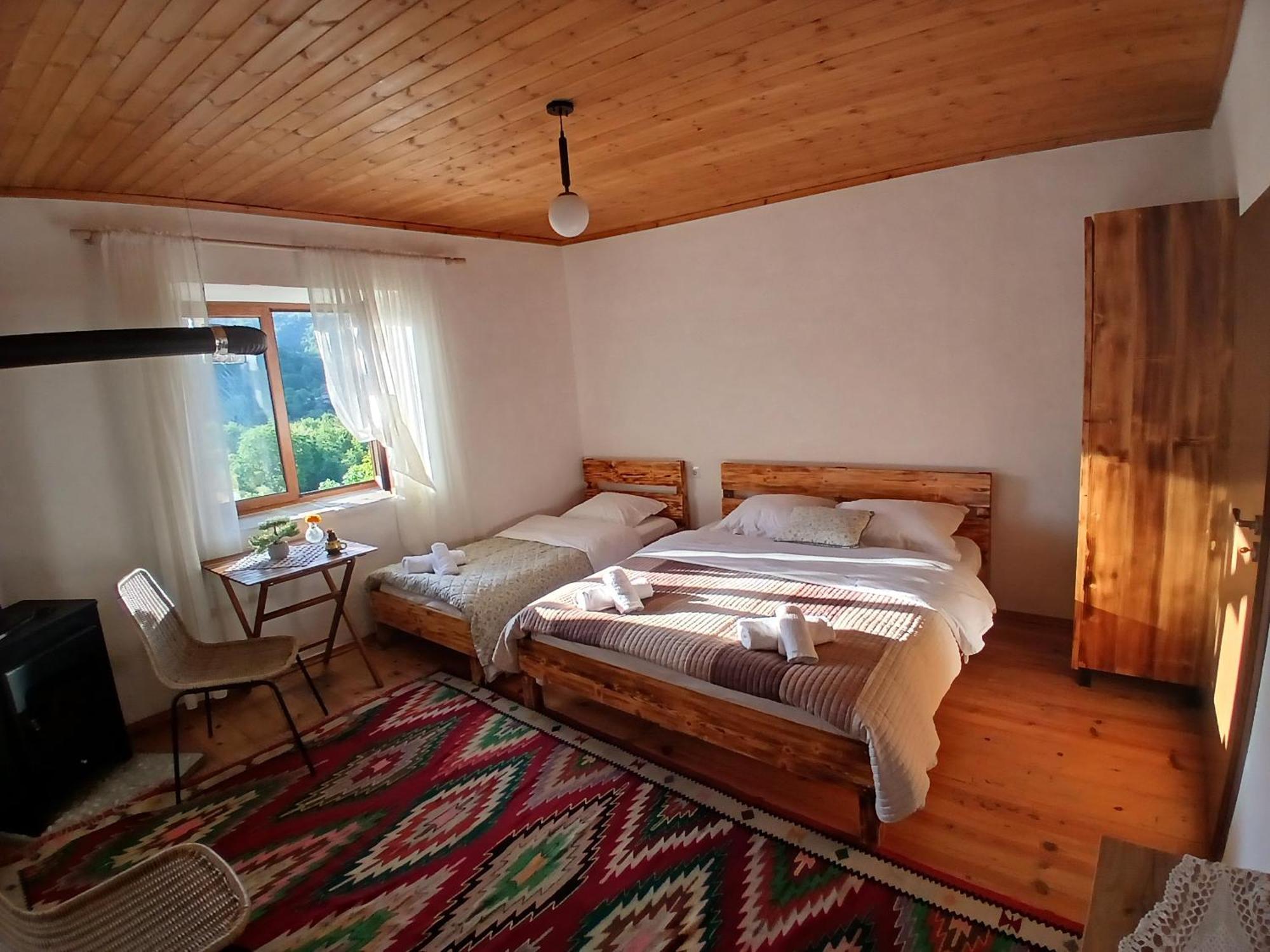 Bujtina Tusha Hotel Priska e Madhe Exterior foto